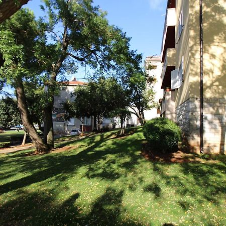 Apartment Agata In City Center Poreč Oda fotoğraf
