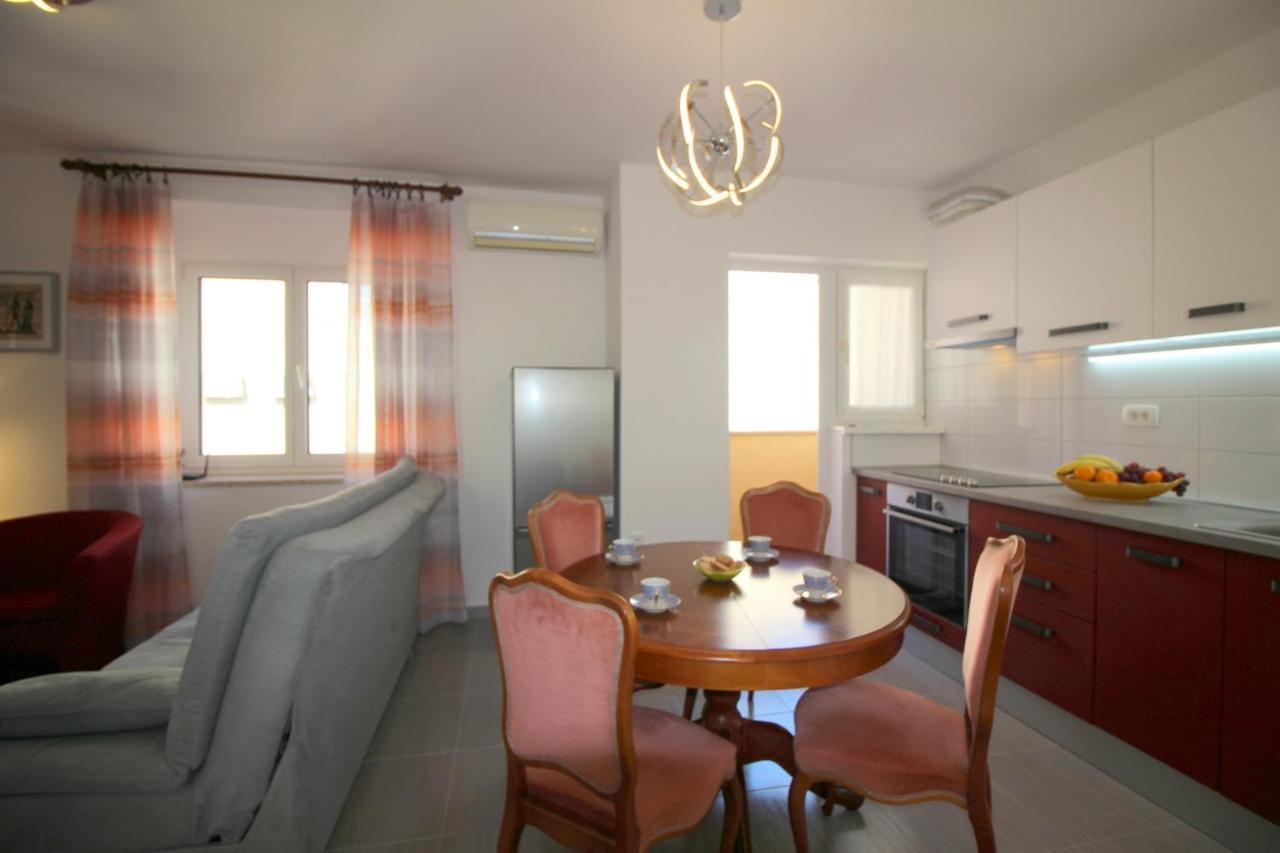 Apartment Agata In City Center Poreč Dış mekan fotoğraf